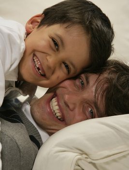 Morris_mit_Papa_Alex.jpg